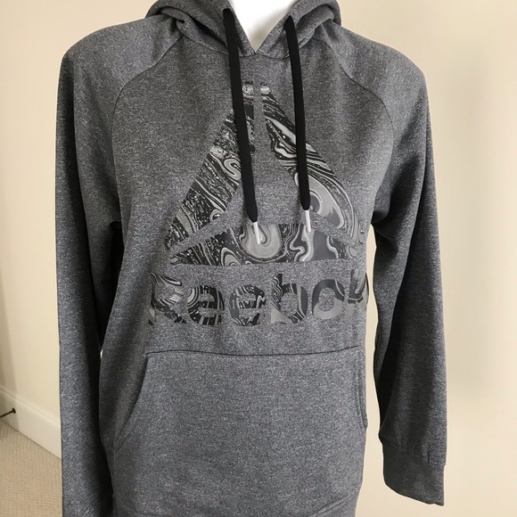 Small Reebok hoodie - Picture 4 of 4